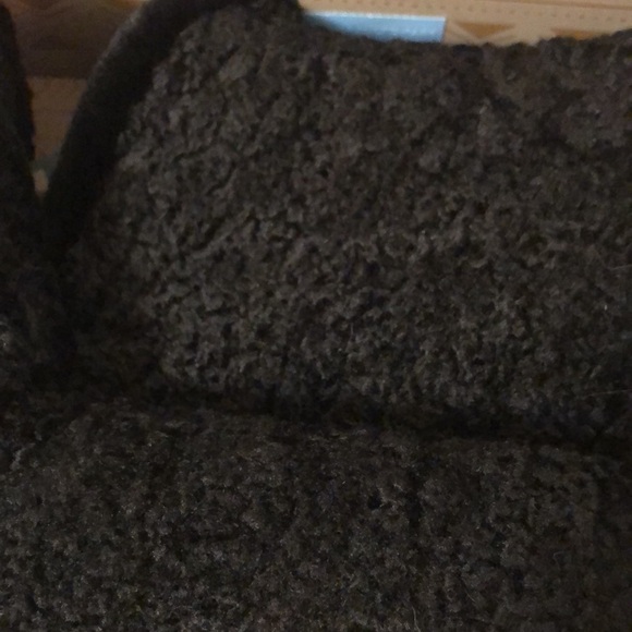 NWT faux Persian lamb black Inez boots from Tom’s with super soft fur lining - Picture 14 of 16